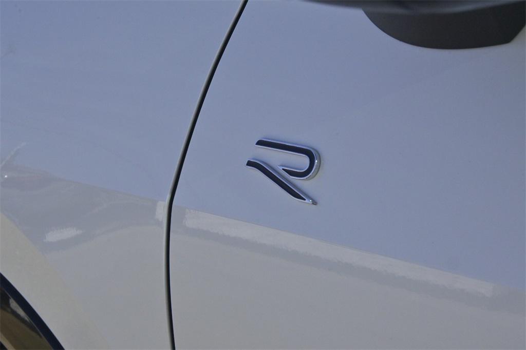 new 2025 Volkswagen Tiguan car, priced at $43,381