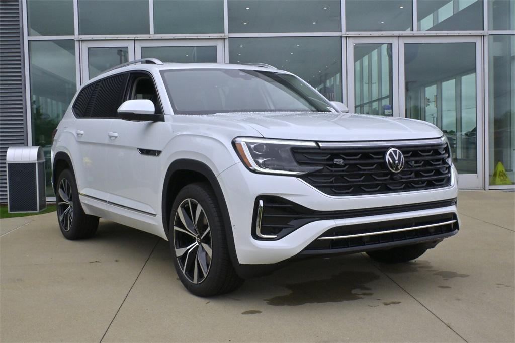 new 2026 Volkswagen Atlas car, priced at $56,233