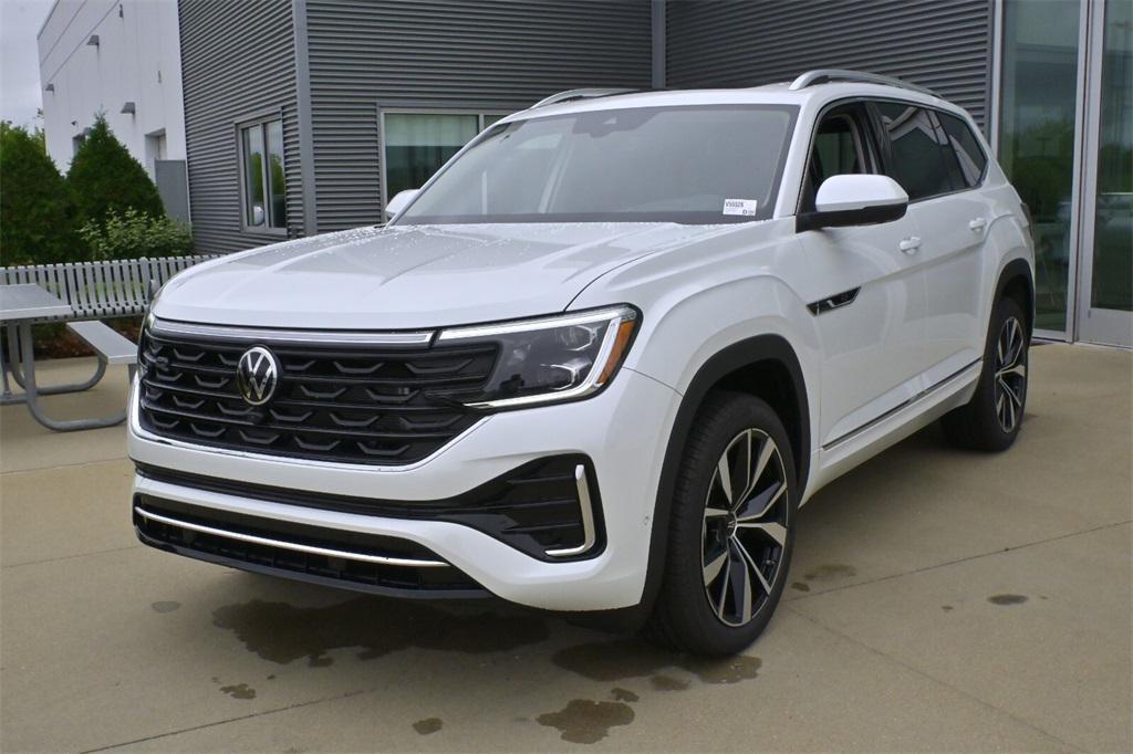 new 2026 Volkswagen Atlas car, priced at $56,233