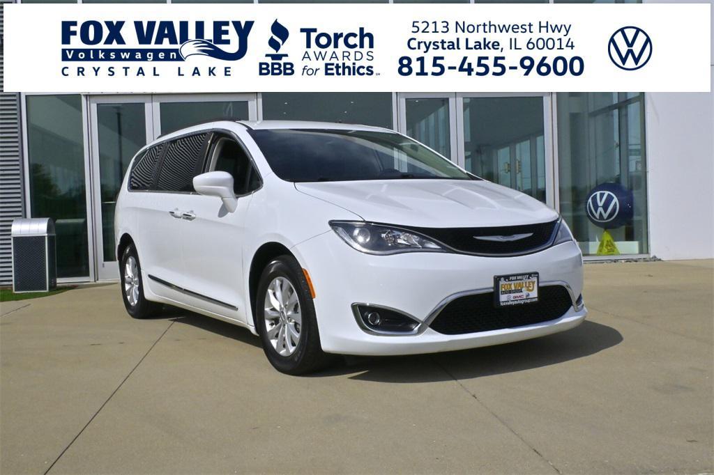 used 2017 Chrysler Pacifica car, priced at $12,391