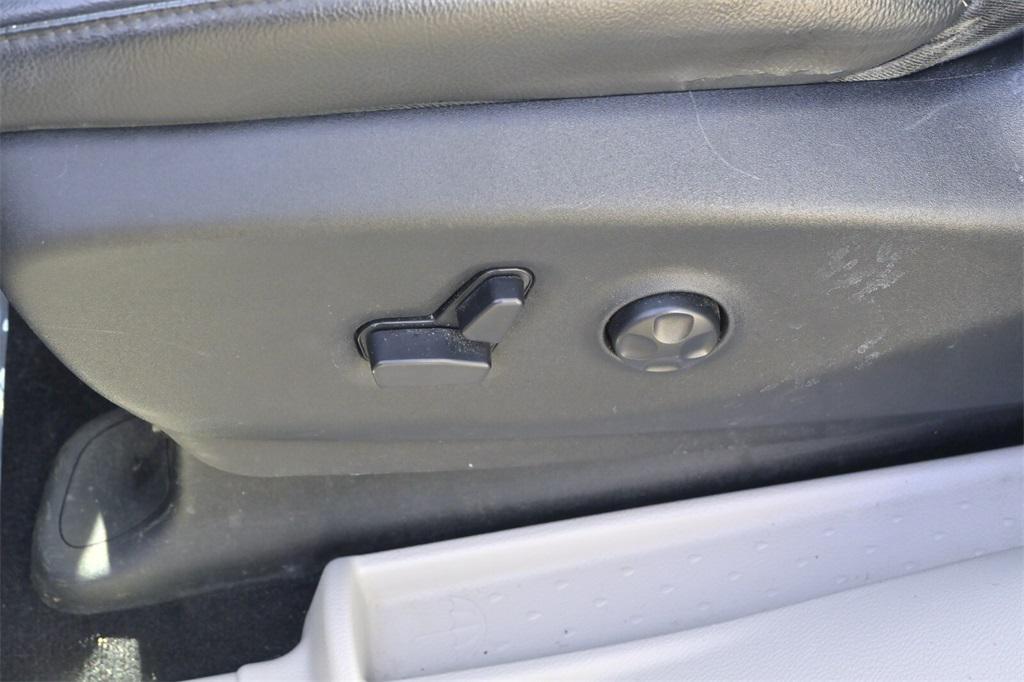 used 2017 Chrysler Pacifica car, priced at $12,691