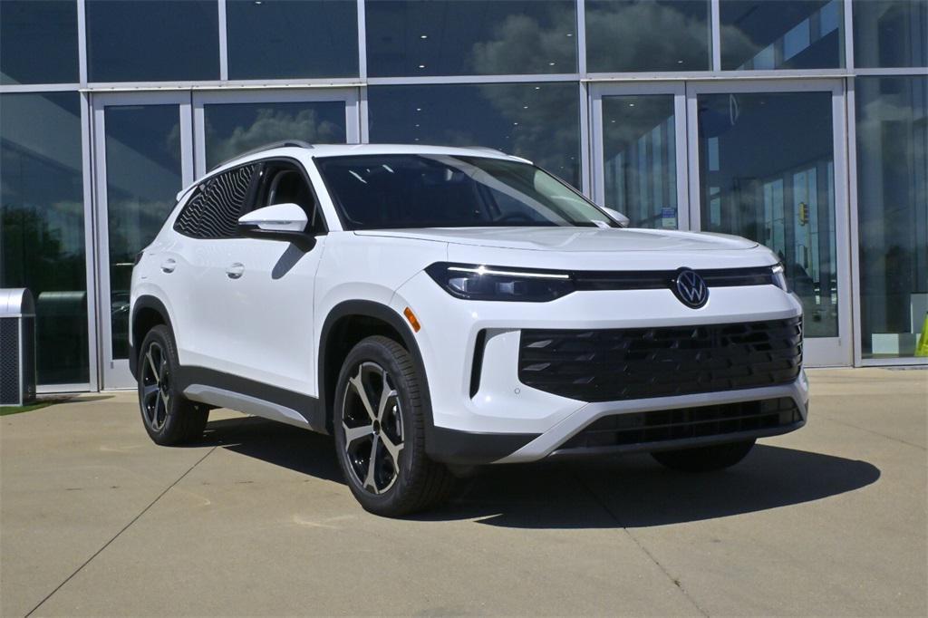 new 2025 Volkswagen Tiguan car, priced at $35,260