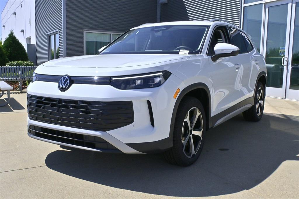 new 2025 Volkswagen Tiguan car, priced at $35,260