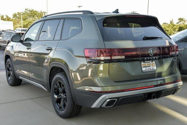 new 2025 Volkswagen Atlas car, priced at $45,404