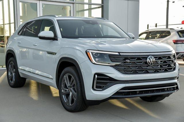 new 2024 Volkswagen Atlas Cross Sport car, priced at $45,196