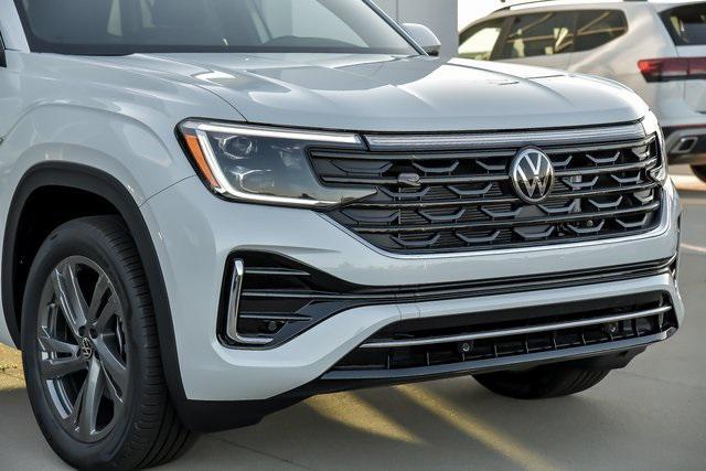 new 2024 Volkswagen Atlas Cross Sport car, priced at $45,196