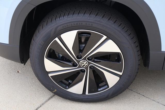 new 2025 Volkswagen Taos car, priced at $32,162