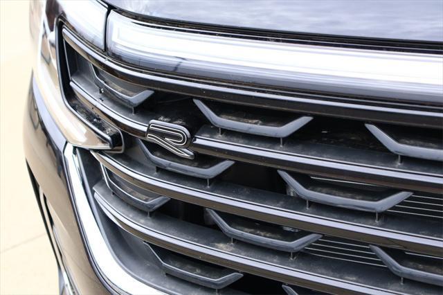 new 2025 Volkswagen Atlas Cross Sport car, priced at $50,935