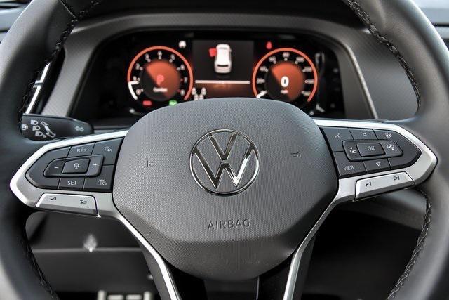 new 2025 Volkswagen Atlas car, priced at $45,695