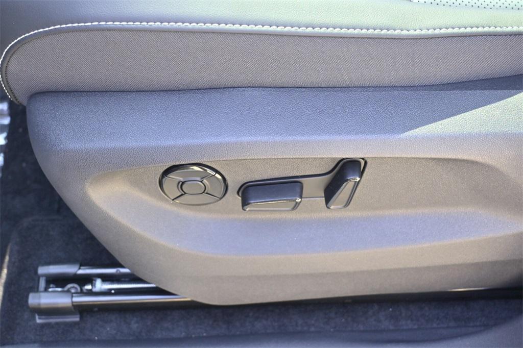 new 2025 Volkswagen Tiguan car, priced at $37,298