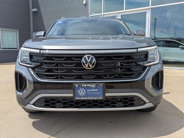 used 2025 Volkswagen Atlas Cross Sport car, priced at $38,990