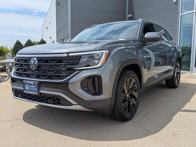 used 2025 Volkswagen Atlas Cross Sport car, priced at $38,990