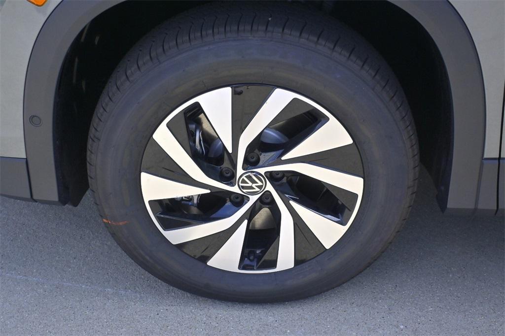 new 2025 Volkswagen Tiguan car, priced at $31,987