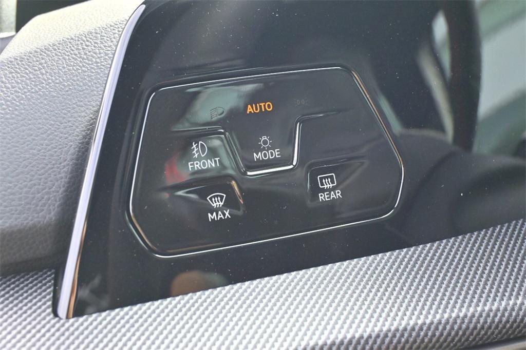 new 2025 Volkswagen Golf GTI car, priced at $39,313