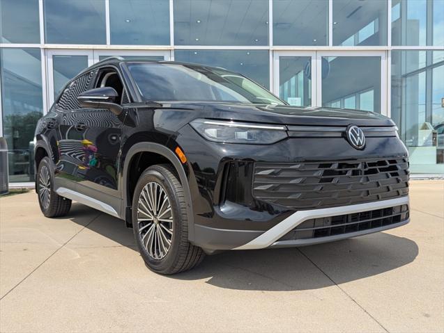 new 2025 Volkswagen Tiguan car, priced at $31,249