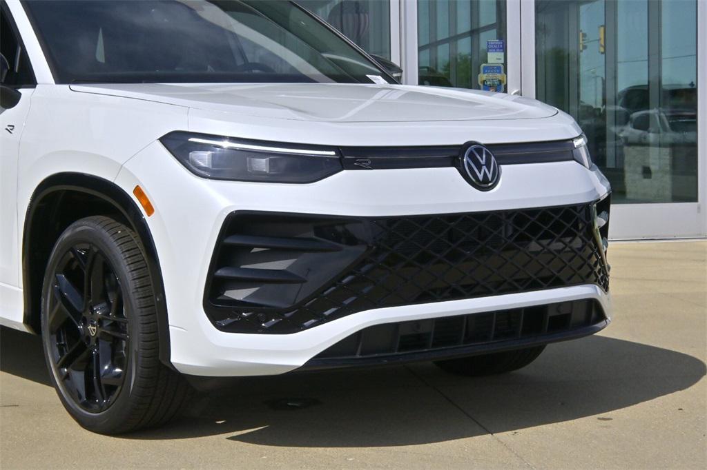 new 2025 Volkswagen Tiguan car, priced at $36,130