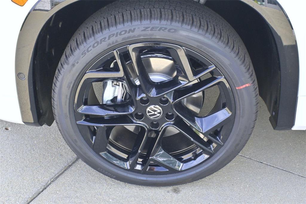new 2025 Volkswagen Tiguan car, priced at $36,130