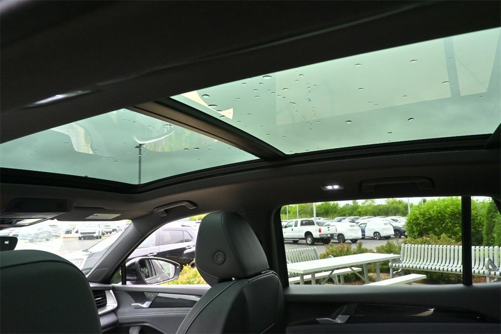 new 2025 Volkswagen Tiguan car, priced at $37,933
