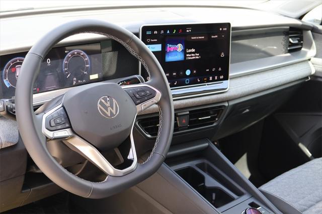 new 2025 Volkswagen Tiguan car, priced at $30,922