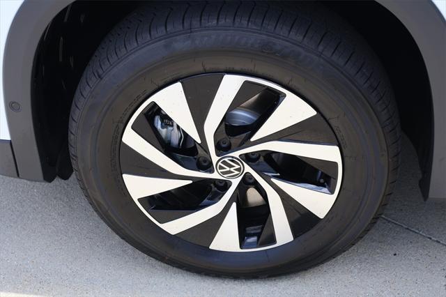 new 2025 Volkswagen Tiguan car, priced at $30,922