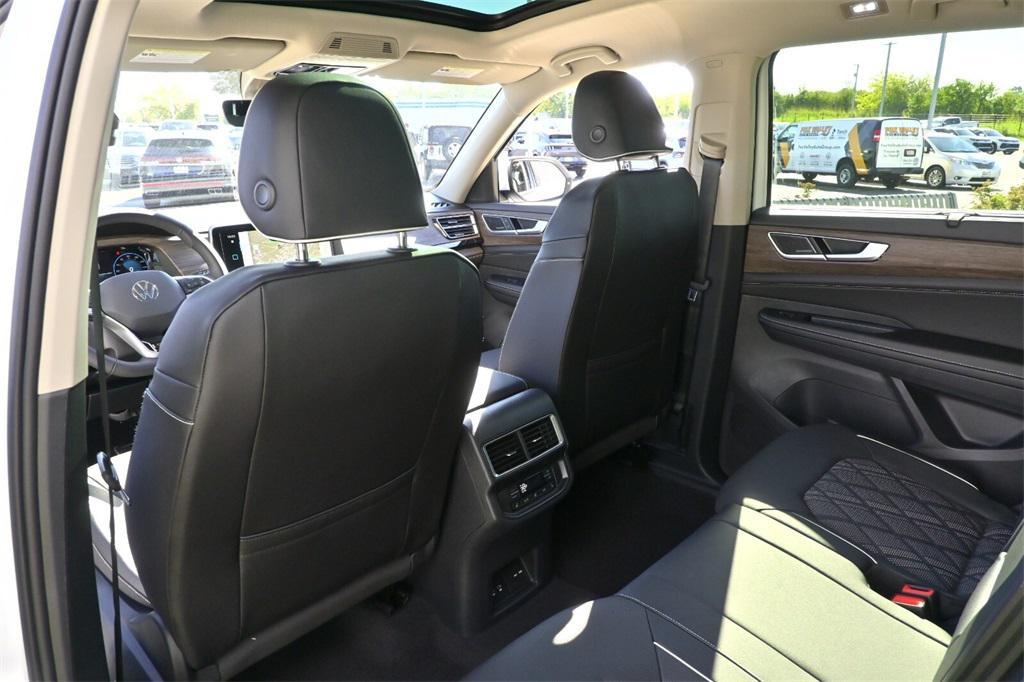 new 2026 Volkswagen Atlas car, priced at $56,750