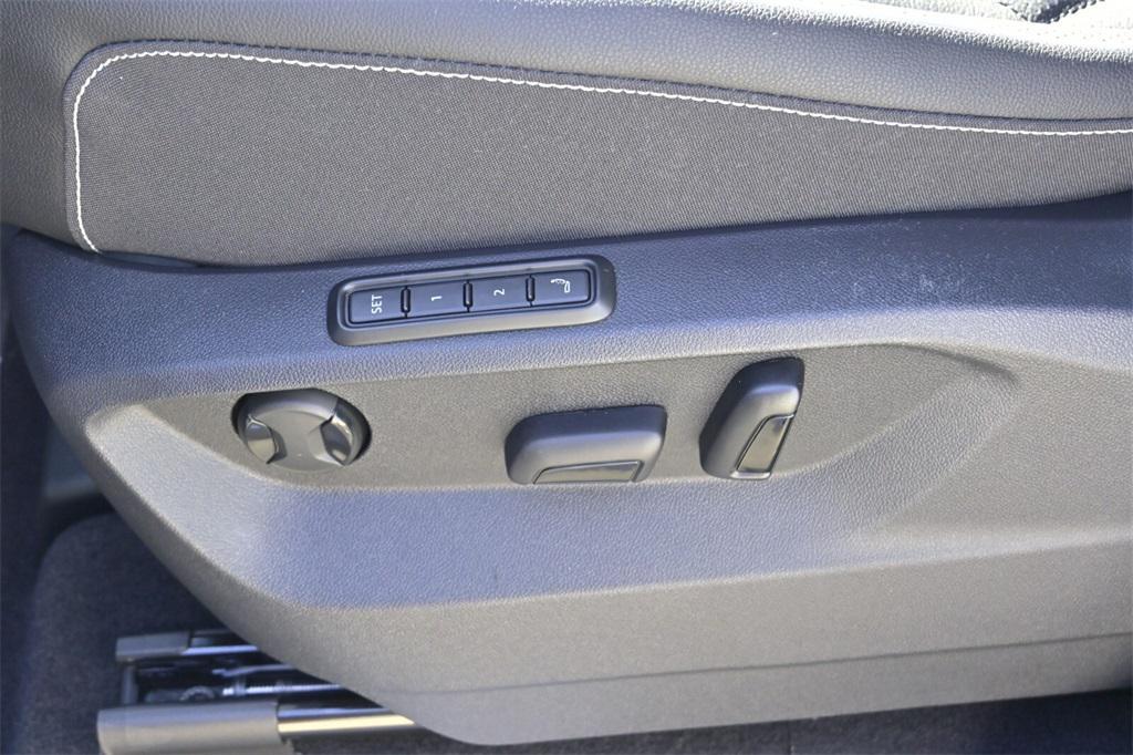 new 2026 Volkswagen Atlas car, priced at $56,750