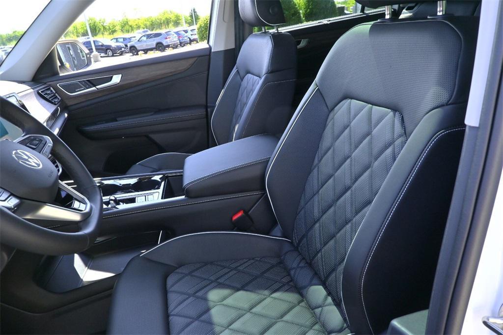 new 2026 Volkswagen Atlas car, priced at $56,233
