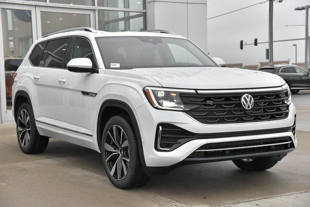 new 2025 Volkswagen Atlas car, priced at $52,348