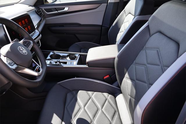 new 2025 Volkswagen Atlas car, priced at $44,651