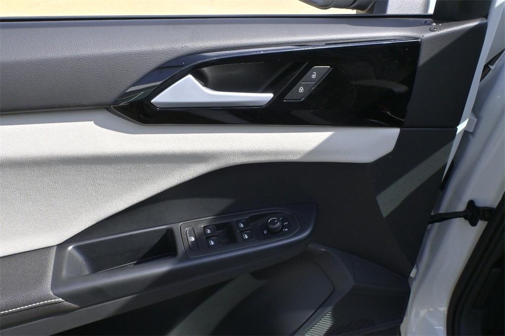 new 2025 Volkswagen Taos car, priced at $27,800