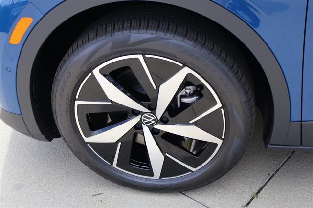 new 2025 Volkswagen ID.4 car, priced at $51,261