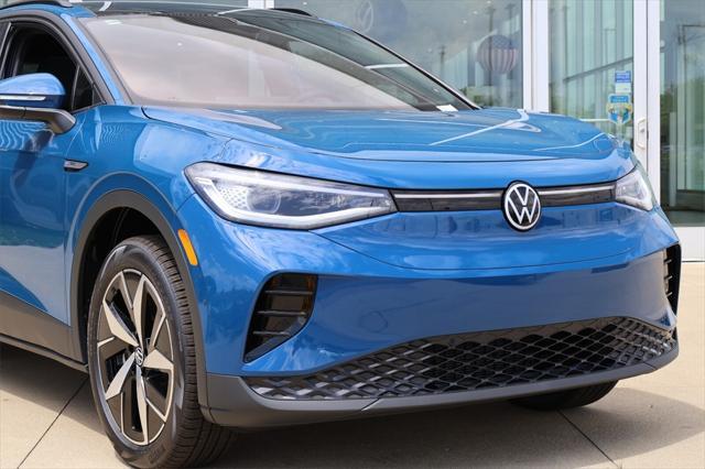 new 2025 Volkswagen ID.4 car, priced at $51,261