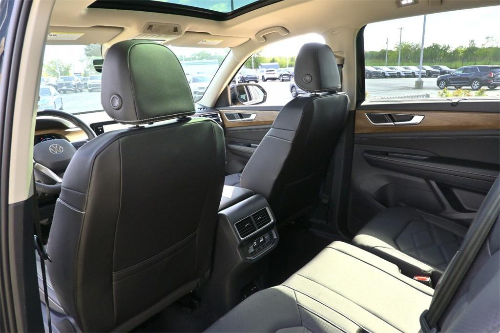 new 2026 Volkswagen Atlas car, priced at $47,978