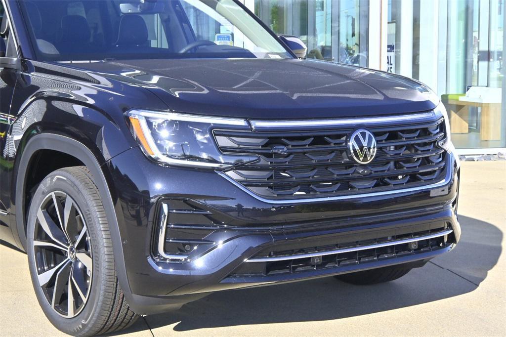 new 2026 Volkswagen Atlas car, priced at $55,951