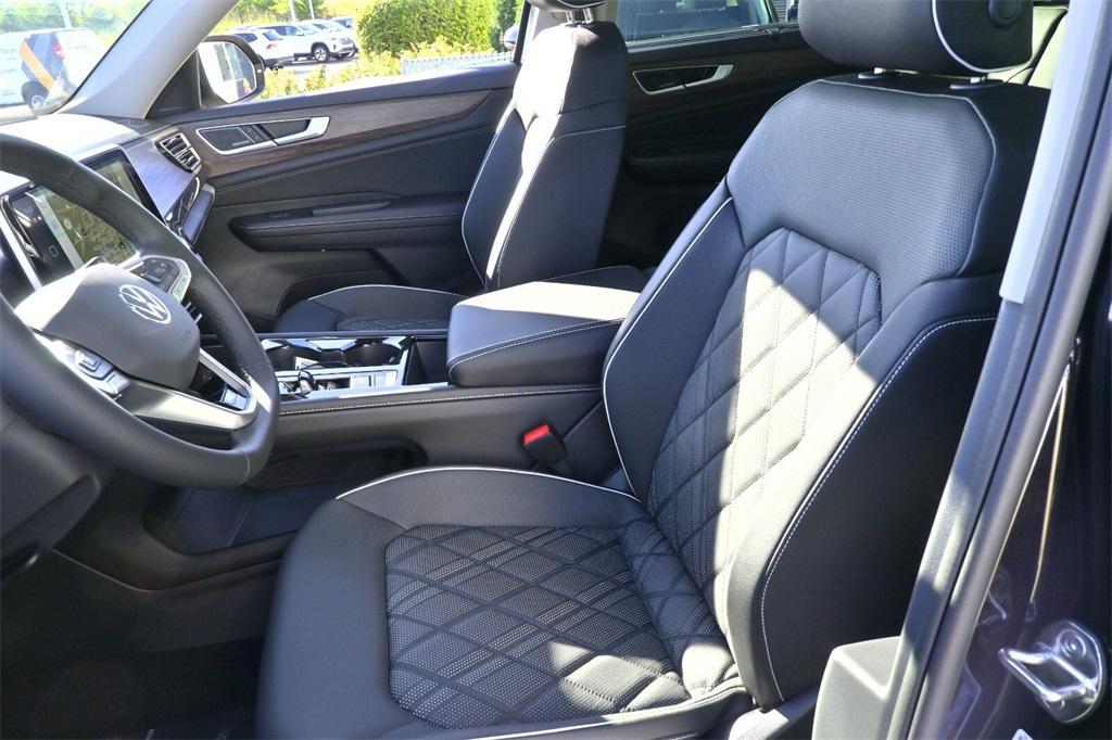 new 2026 Volkswagen Atlas car, priced at $55,951