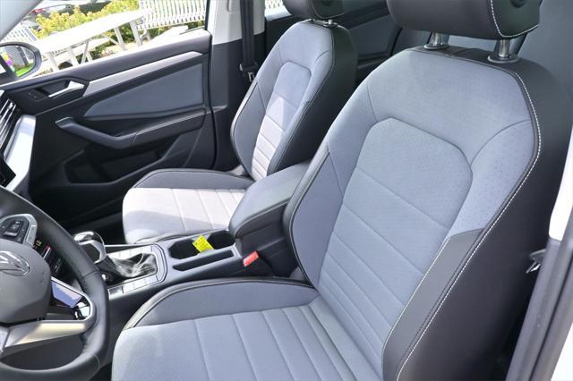 new 2025 Volkswagen Jetta car, priced at $27,557