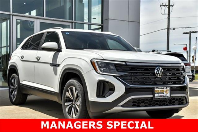 new 2024 Volkswagen Atlas Cross Sport car, priced at $34,580