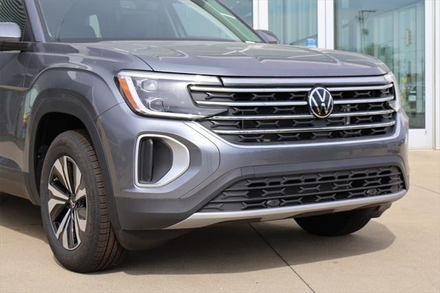 new 2025 Volkswagen Atlas car, priced at $37,692