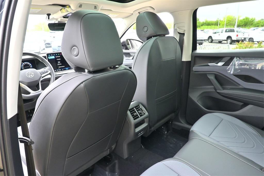 new 2025 Volkswagen Tiguan car, priced at $35,260