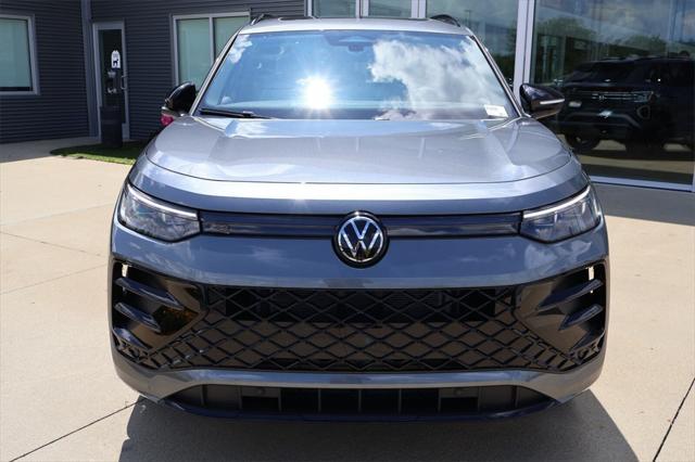 new 2025 Volkswagen Tiguan car, priced at $36,772
