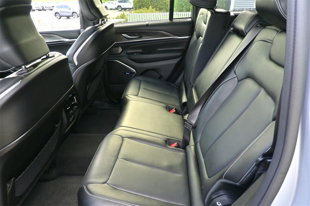 used 2022 Jeep Grand Cherokee car, priced at $35,991
