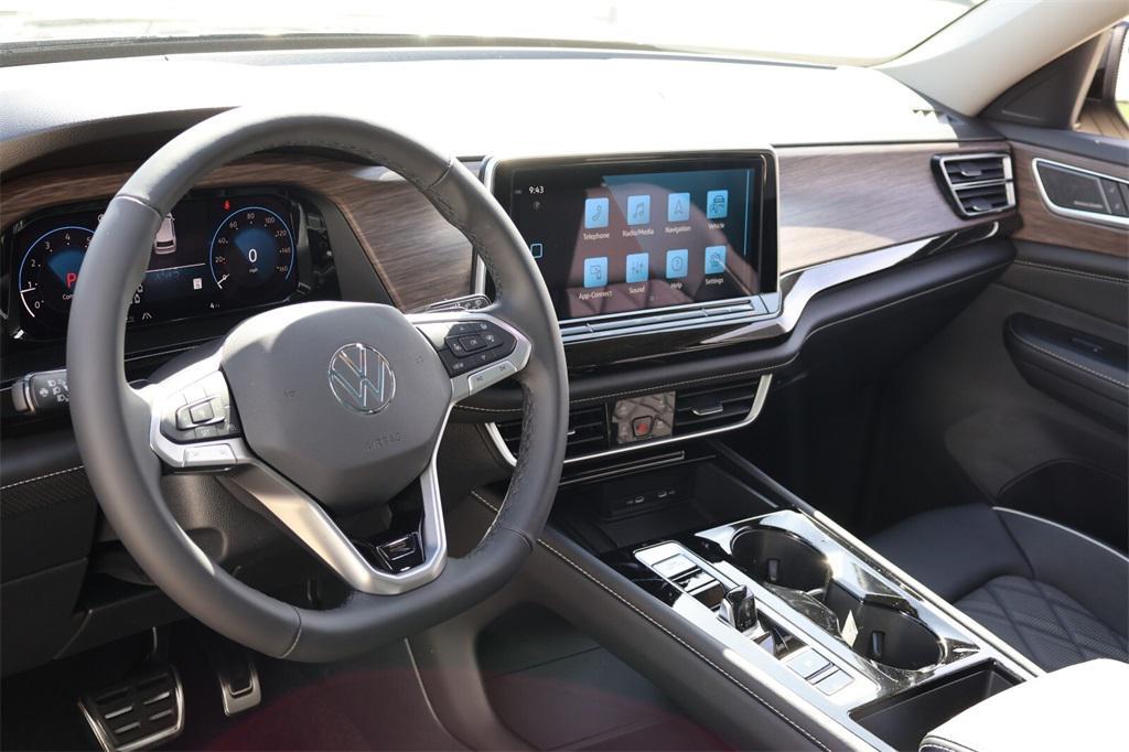new 2025 Volkswagen Atlas car, priced at $48,387