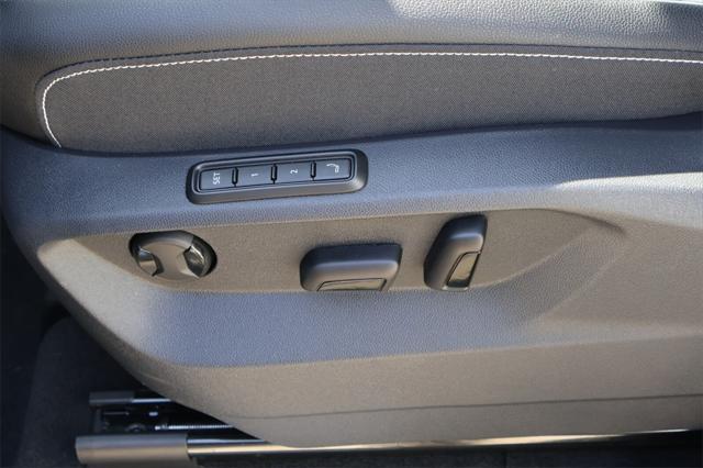 new 2025 Volkswagen Atlas car, priced at $52,887