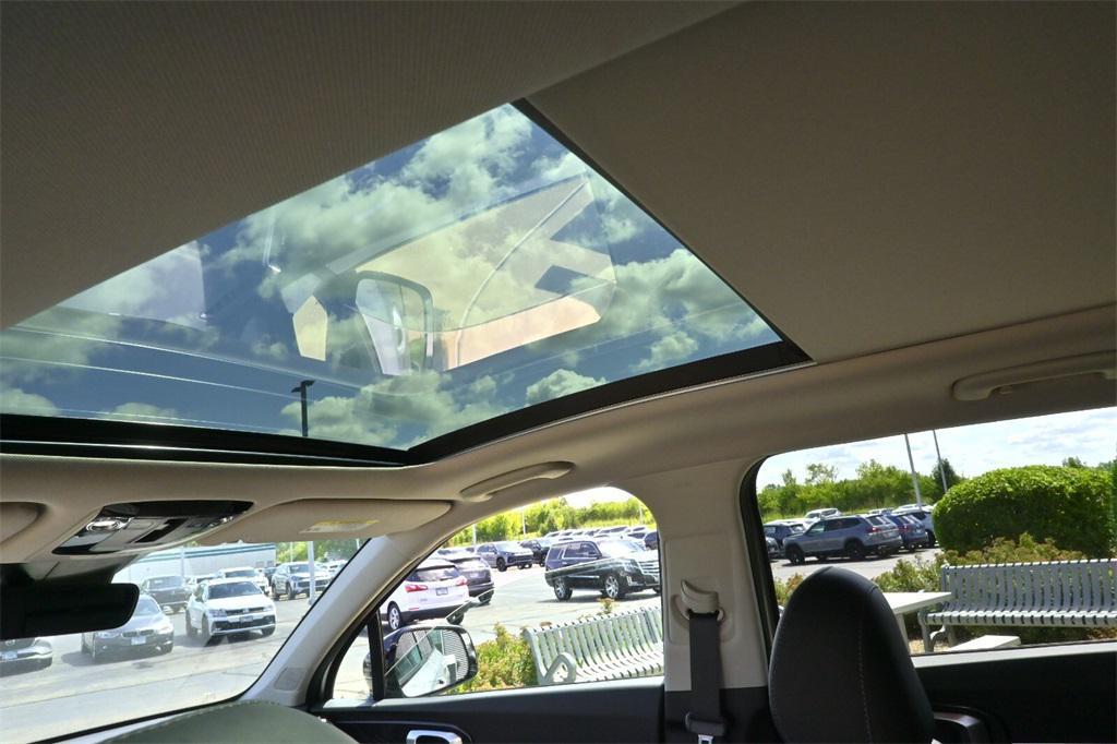 used 2021 Kia Sorento car, priced at $23,991