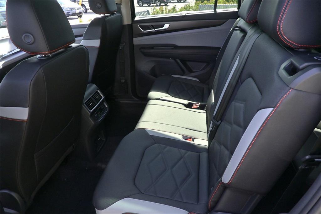 new 2026 Volkswagen Atlas car, priced at $48,708