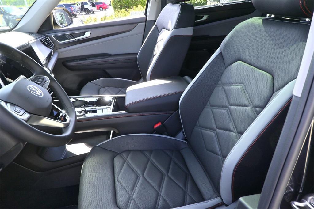 new 2026 Volkswagen Atlas car, priced at $48,708