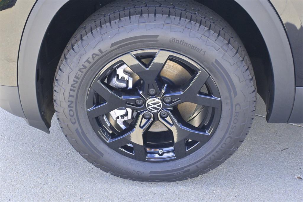 new 2026 Volkswagen Atlas car, priced at $48,708