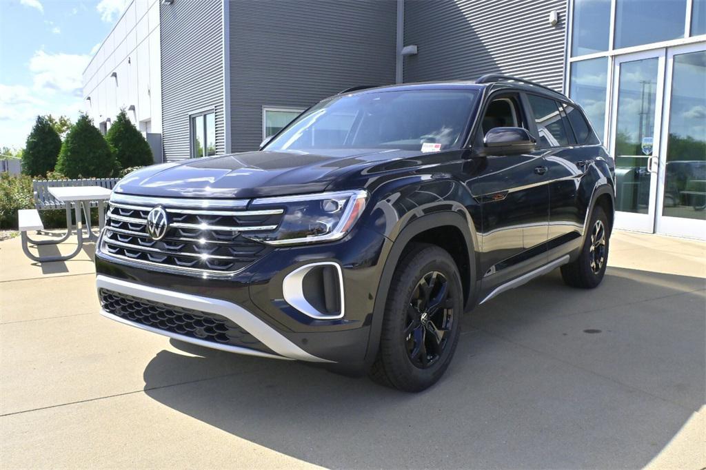 new 2026 Volkswagen Atlas car, priced at $48,708