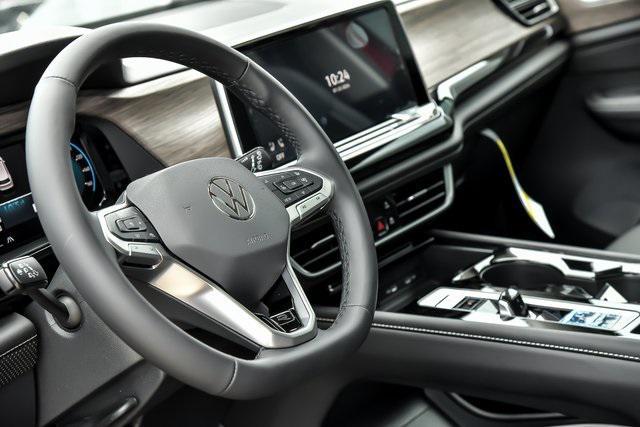 new 2024 Volkswagen Atlas car, priced at $47,885