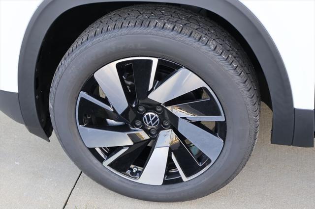 new 2024 Volkswagen Atlas Cross Sport car, priced at $40,843